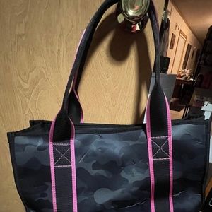 Pink camo handbag